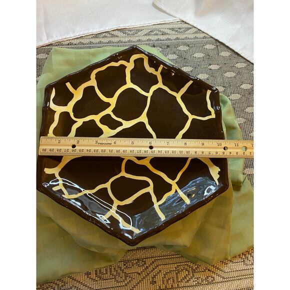 Roscher Giraffe Collection Octagon 9” Dinner Plate Dishwasher & Microwave Safe - Picture 5 of 13